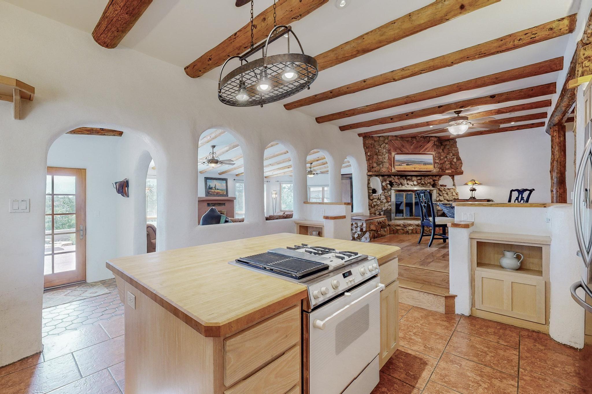 30 Apache Creek, Santa Fe, New Mexico image 4