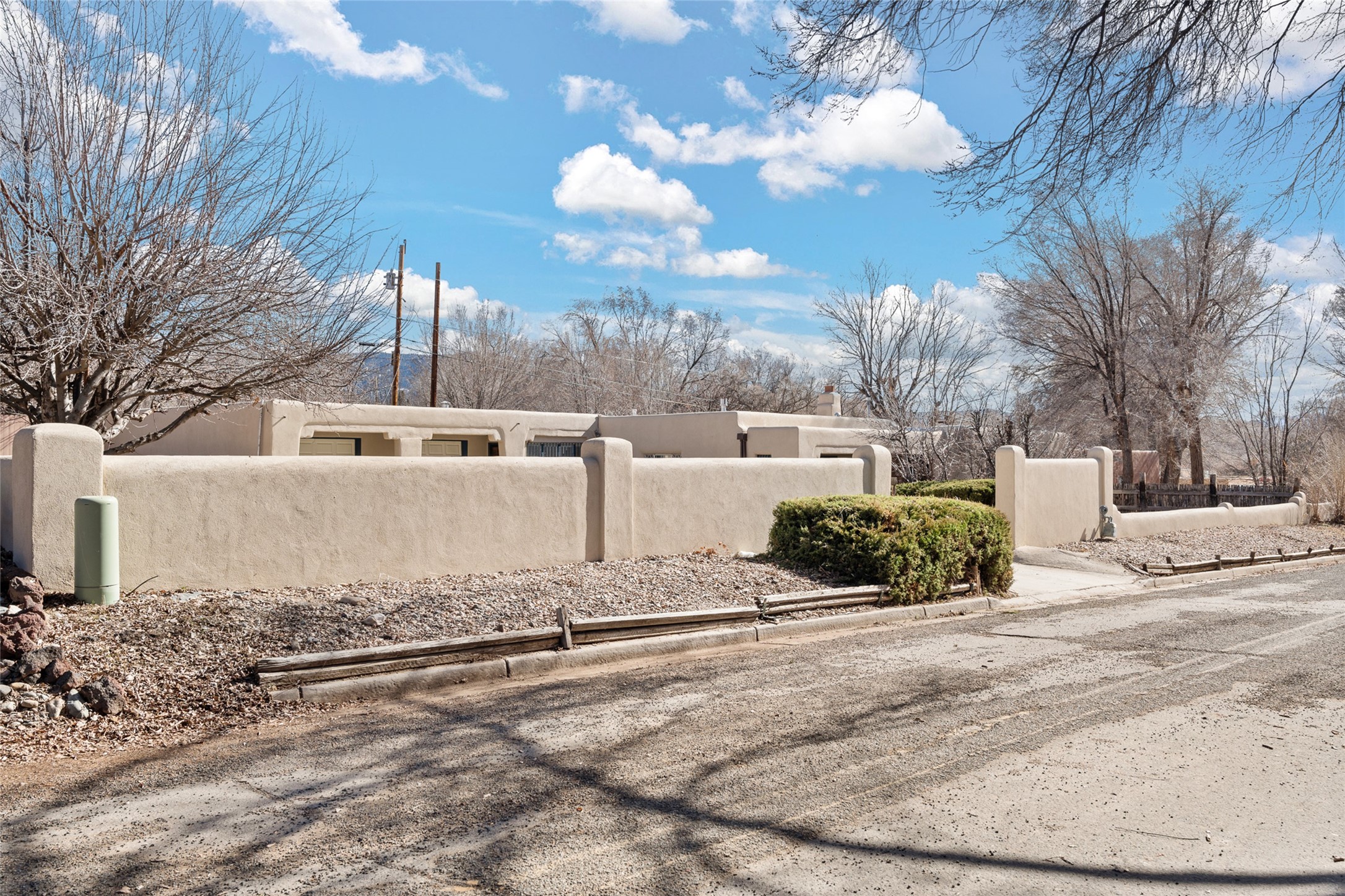 109 Roberts Lane, Taos, New Mexico image 35