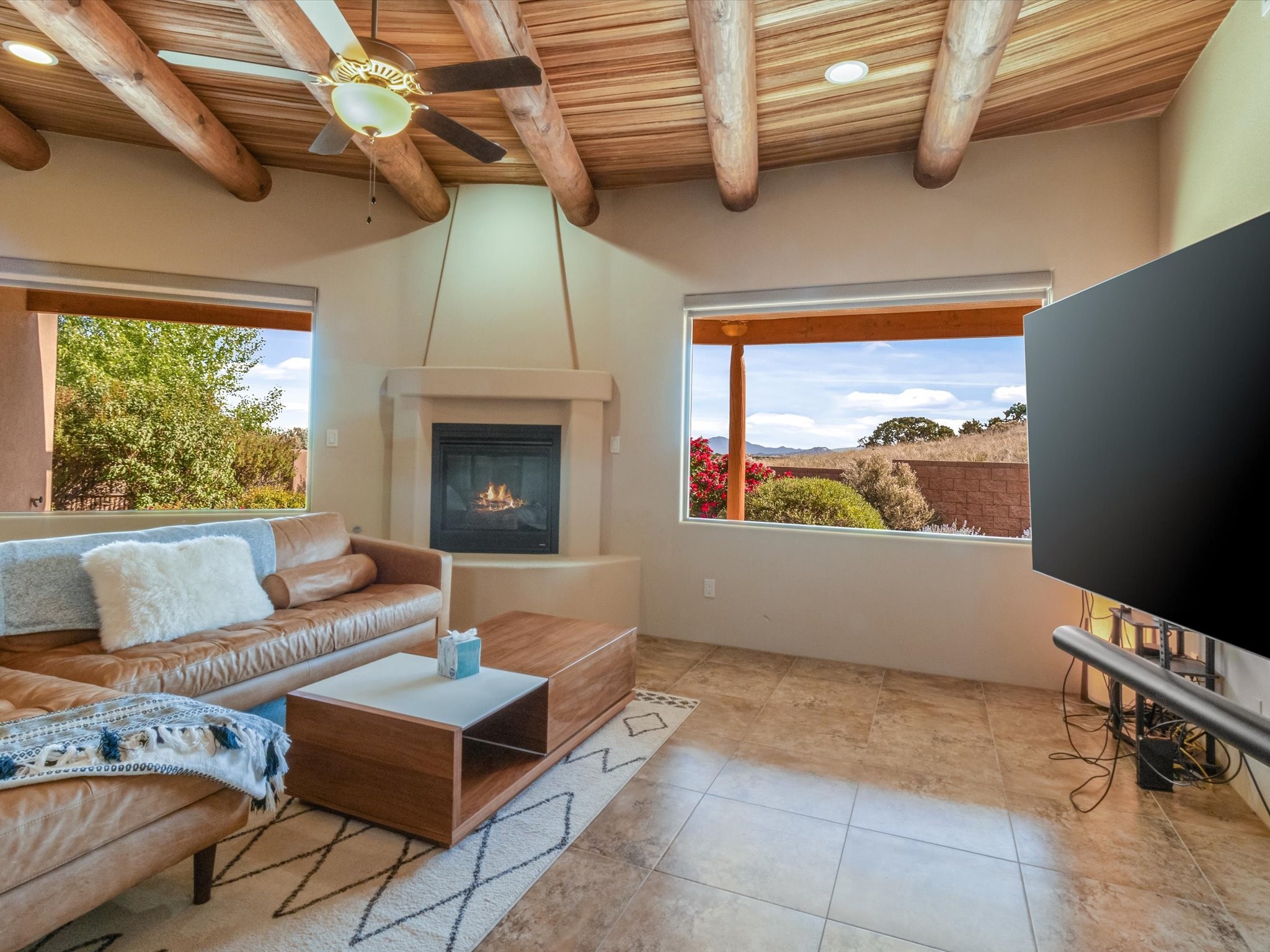 47 Caballo Viejo, Santa Fe, New Mexico image 2