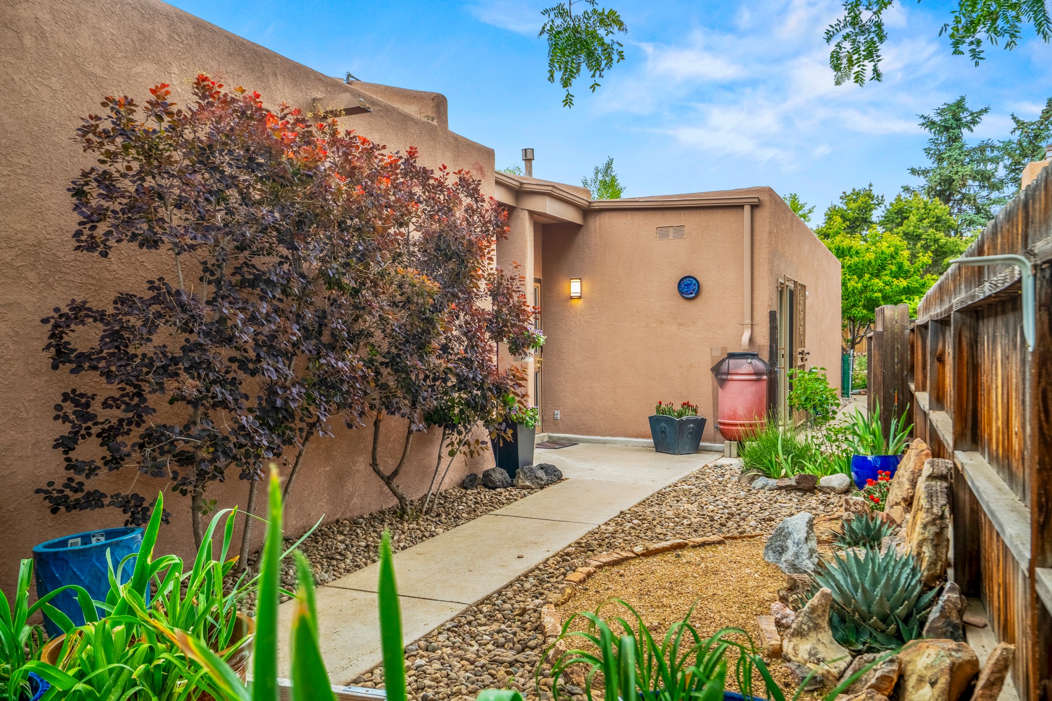 1547 Escondida Court, Santa Fe, New Mexico image 1