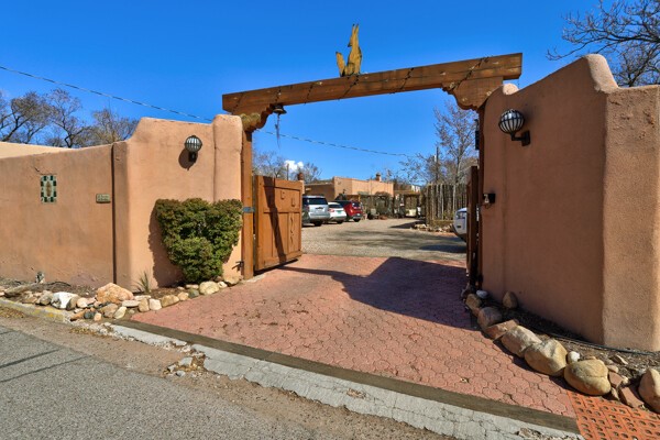 220 Irvine St #B  T, Santa Fe, New Mexico image 35
