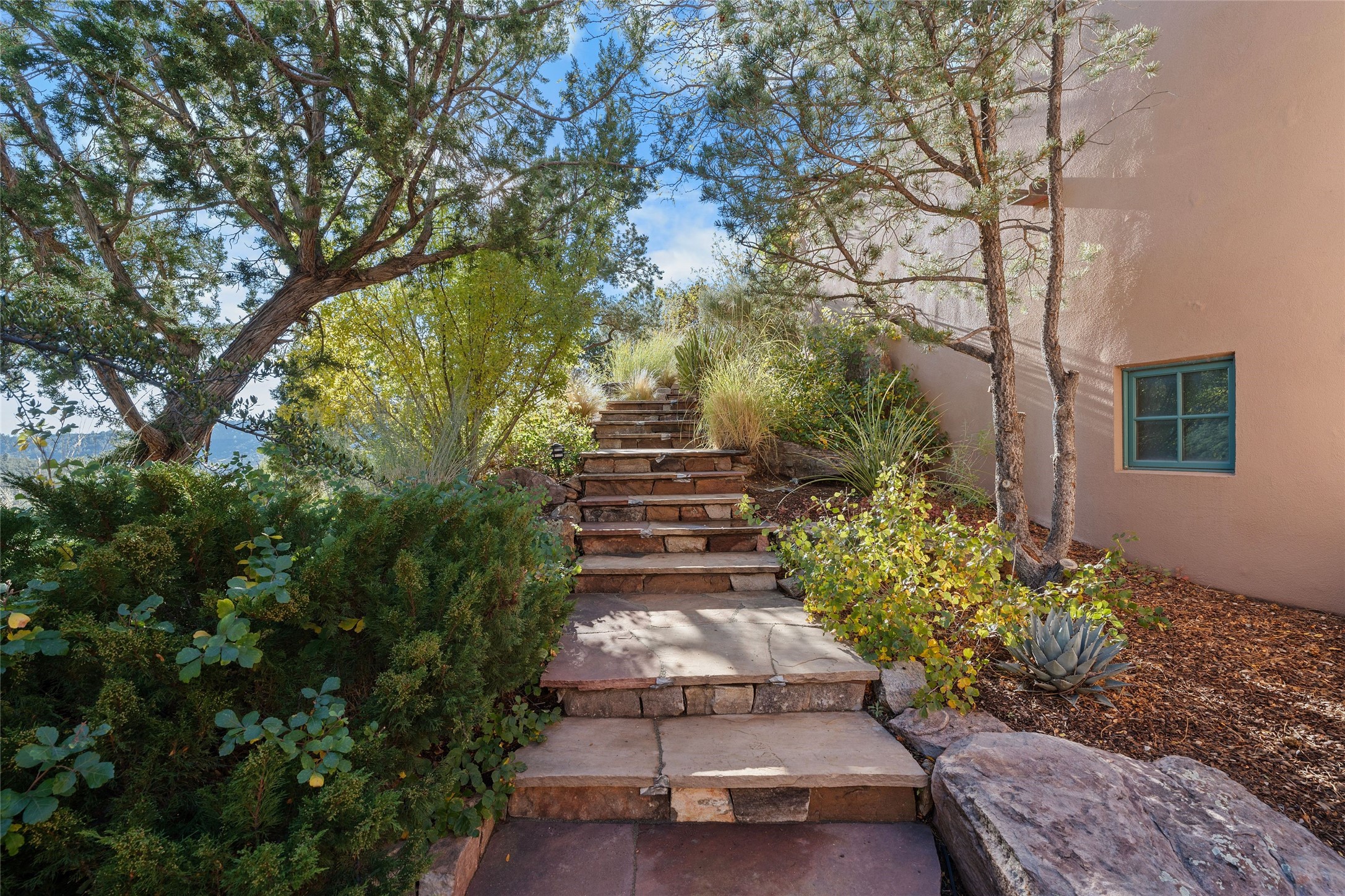 2570 Atalaya Hills Trail, Santa Fe, New Mexico image 47