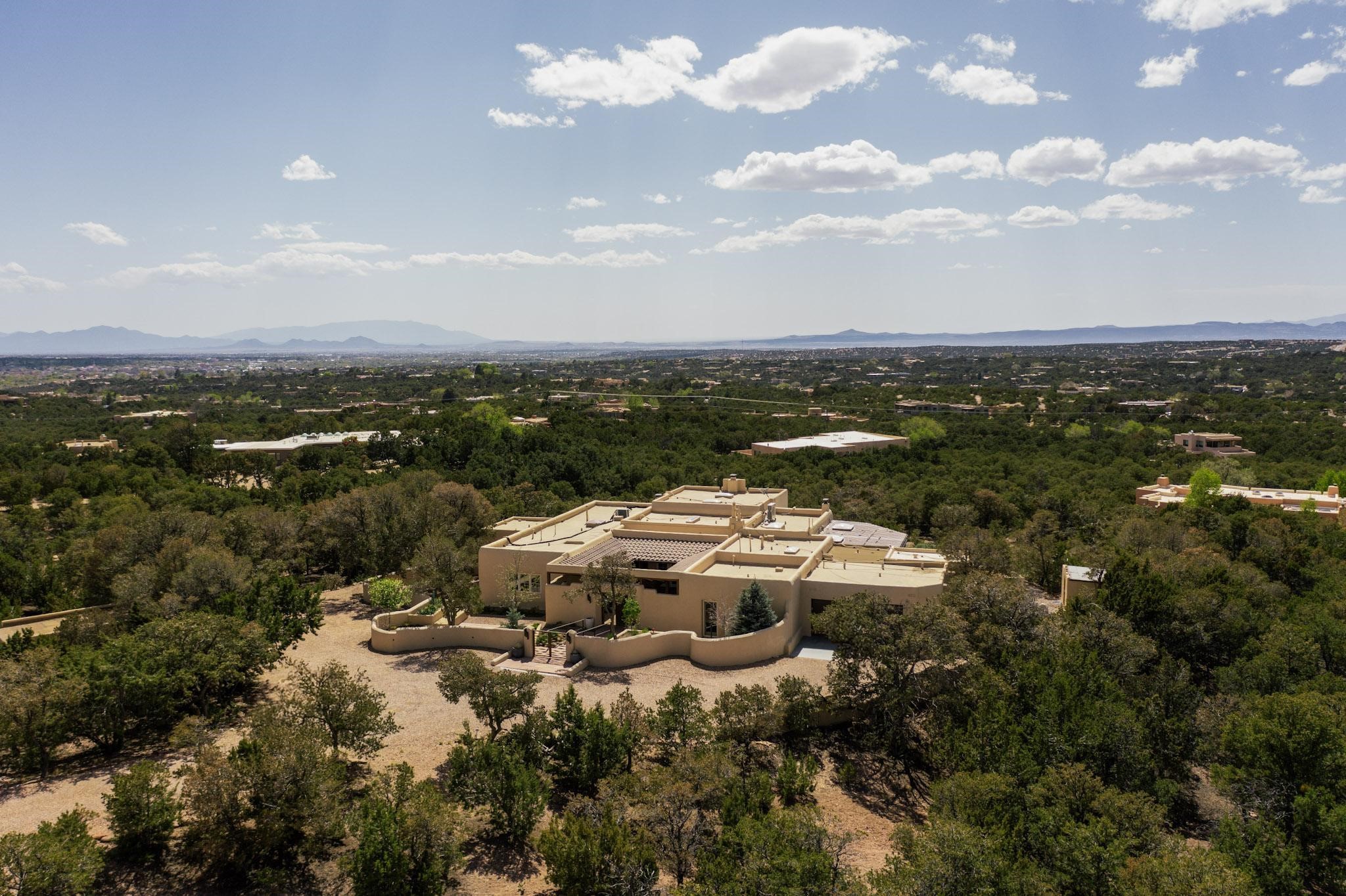 113 Circle Drive, Santa Fe, New Mexico image 6