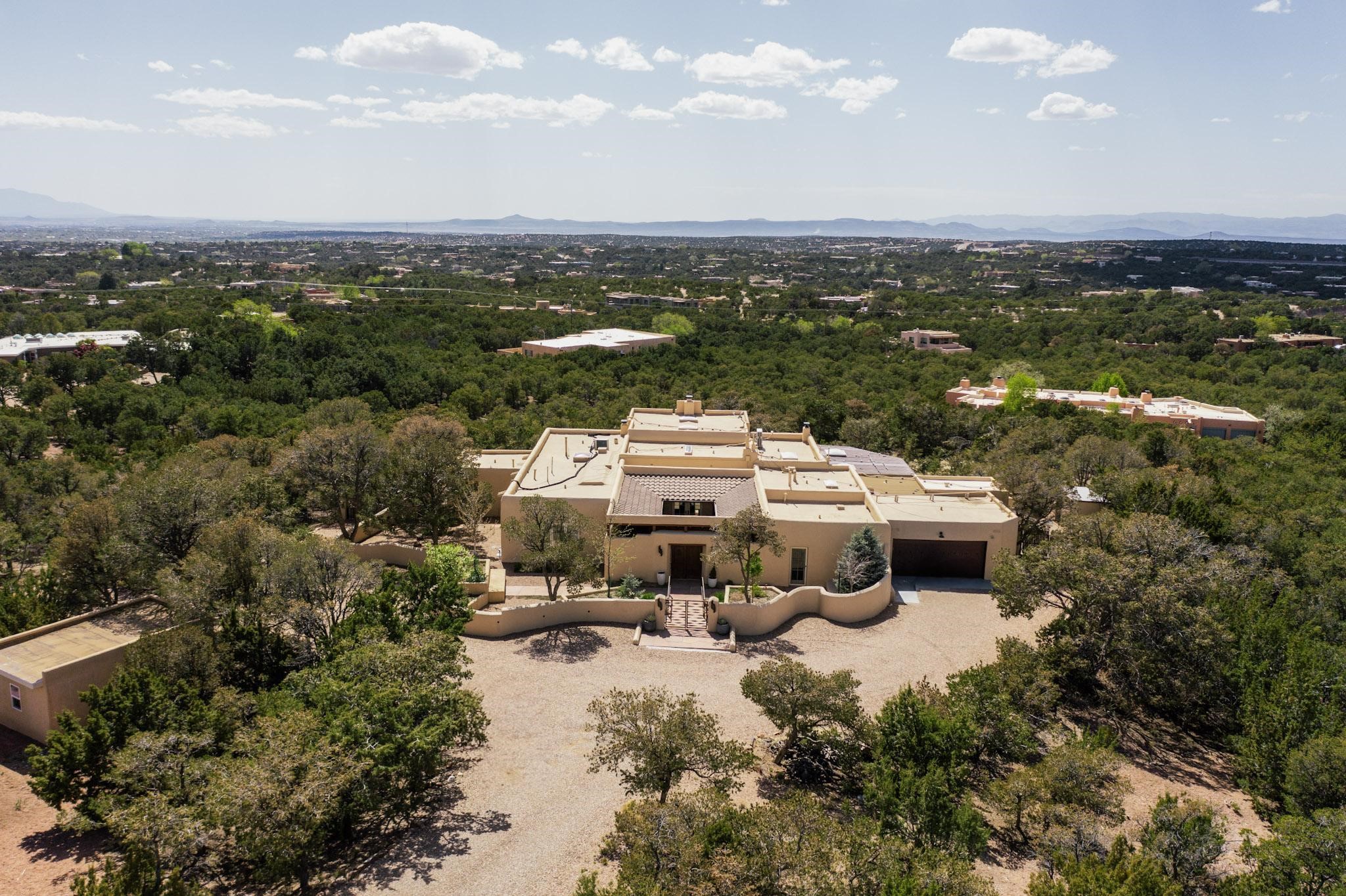 113 Circle Drive, Santa Fe, New Mexico image 4