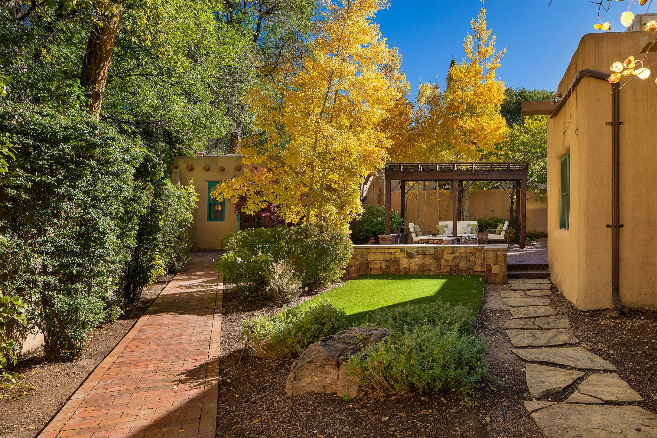 511 E Palace Avenue, Santa Fe, New Mexico image 40