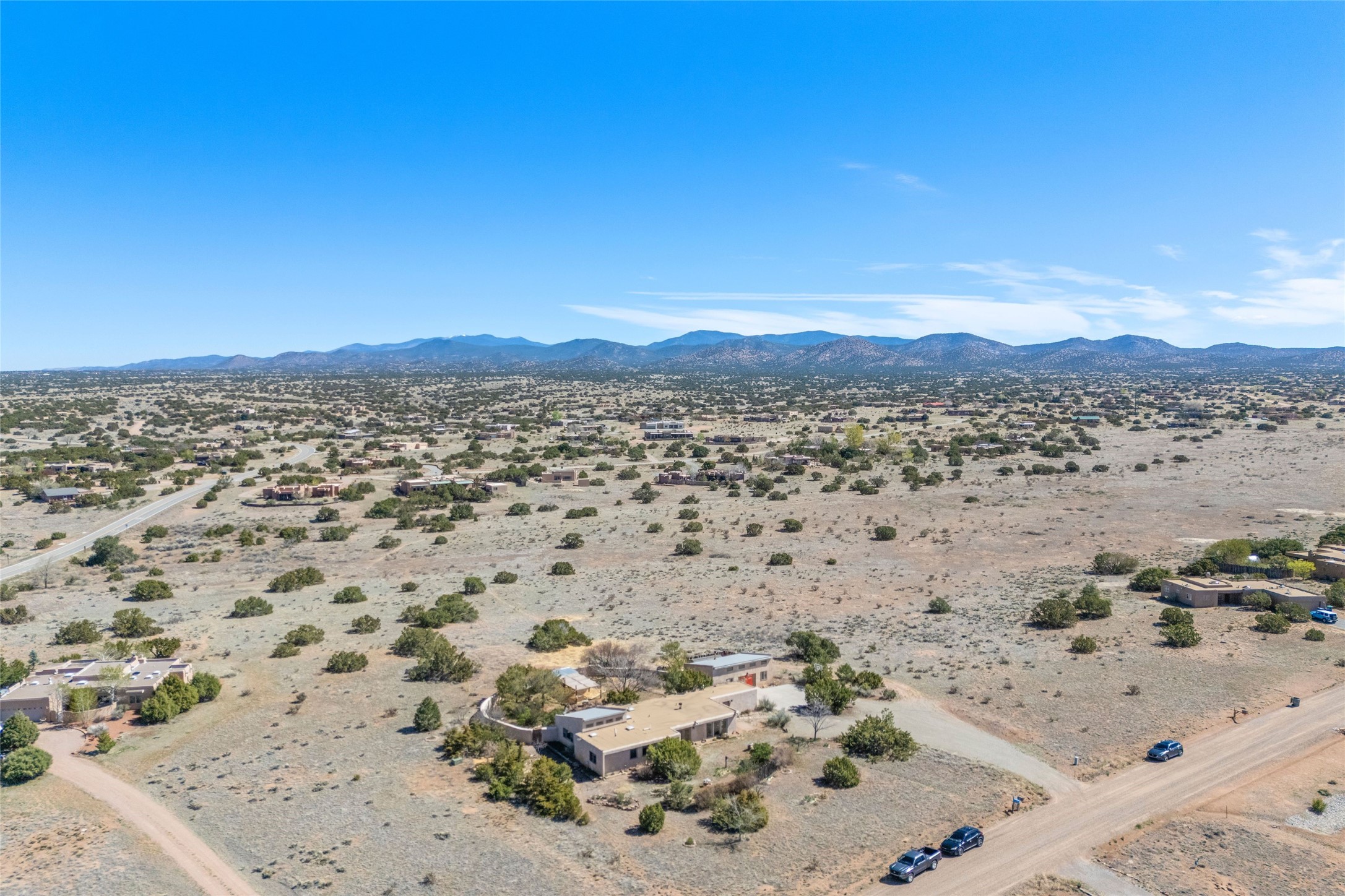 24 Camerada Road, Santa Fe, New Mexico image 1
