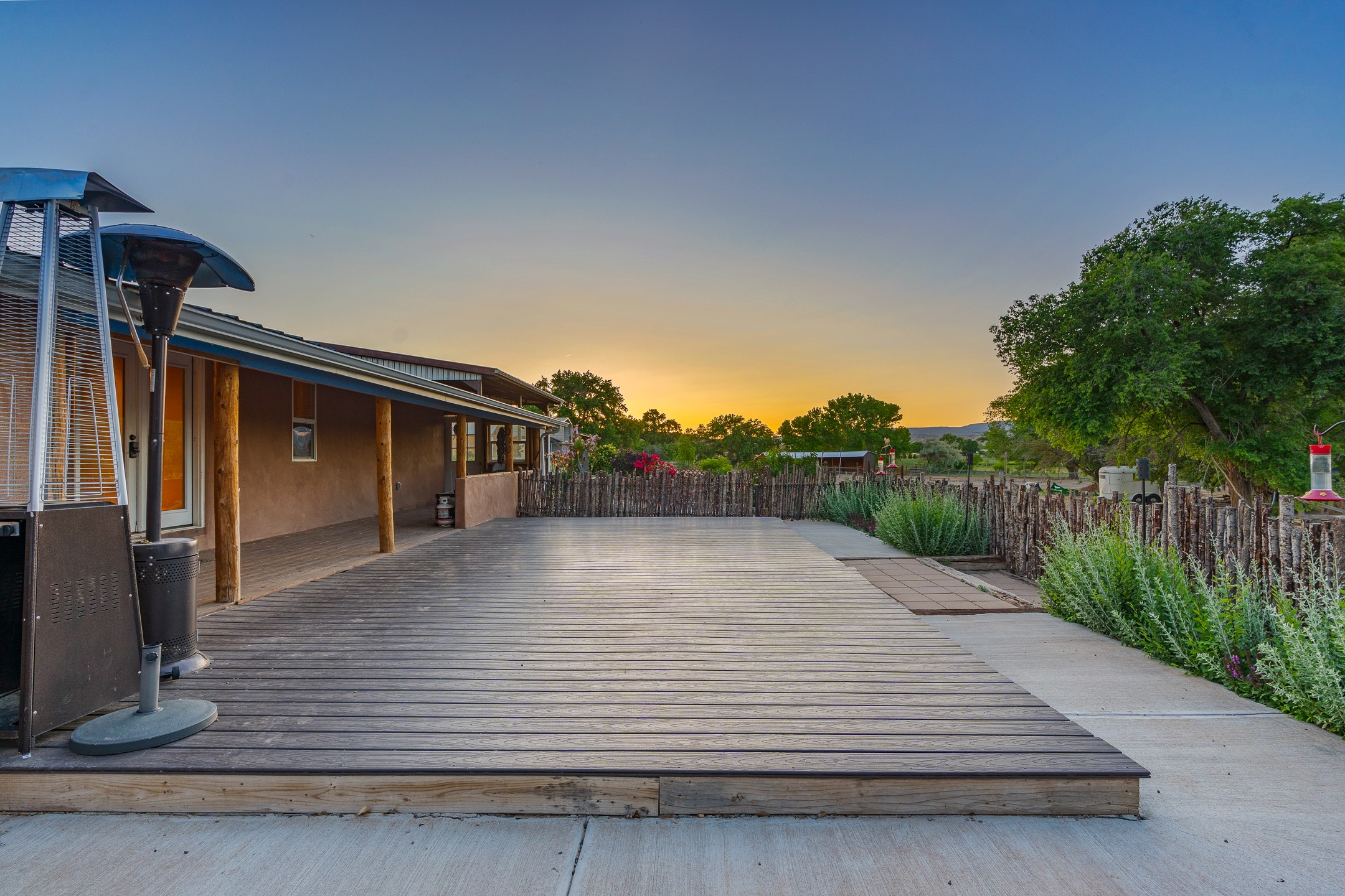 Medanales, New Mexico 87548, United States, 2 Bedrooms Bedrooms, ,2 BathroomsBathrooms,Residential,Active,153043