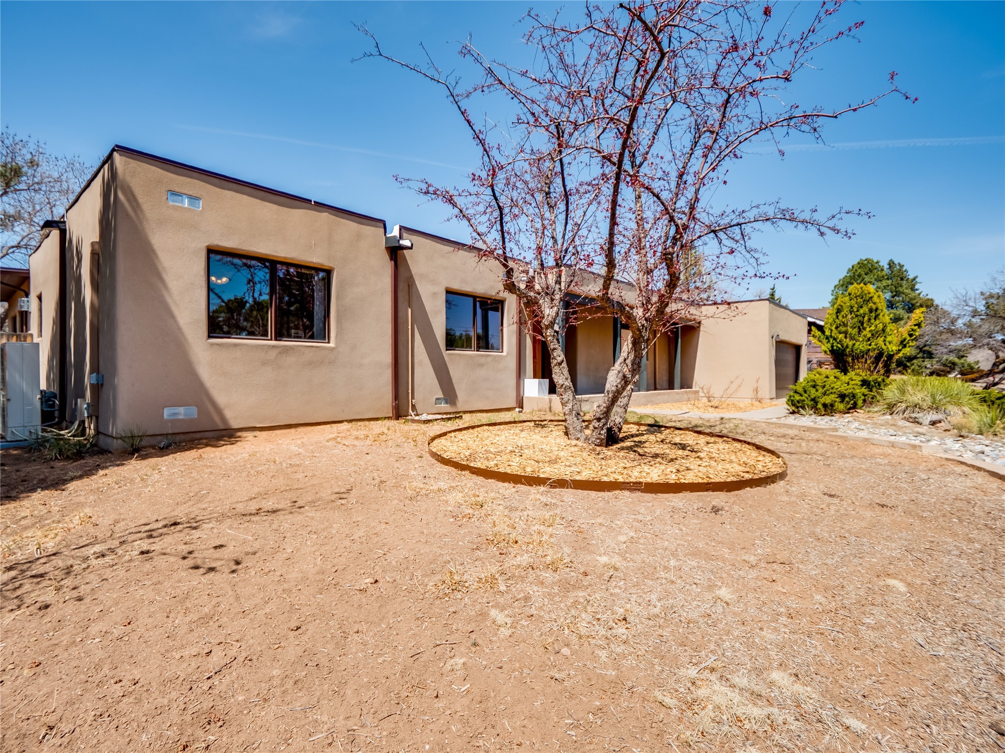 219 Dos Brazos Street, Los Alamos, New Mexico image 3
