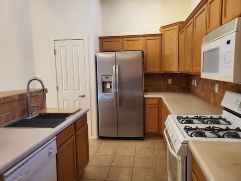 Tiny photo for 8 BAJADA PL Pl, Santa Fe, NM 87508 (MLS # 202600871)