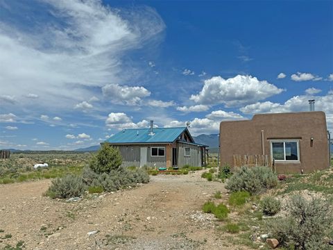 Homes For Sale - 620 Tune Drive Dr<br/> Arroyo Hondo, NM 87513