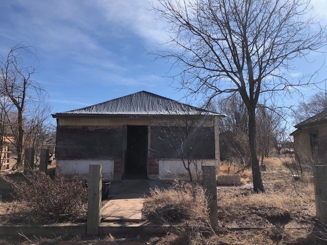 560 E Fourth Street, Vaughn, New Mexico image 1