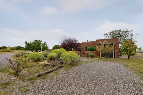Tiny photo for 6 Enebro Place, Santa Fe, NM 87508 (MLS # 202603539)