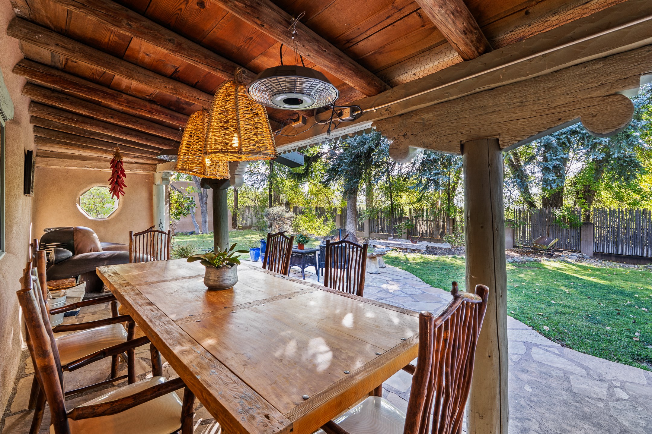 Taos, New Mexico 87571, United States, 4 Bedrooms Bedrooms, ,5 BathroomsBathrooms,Residential,Active,228350