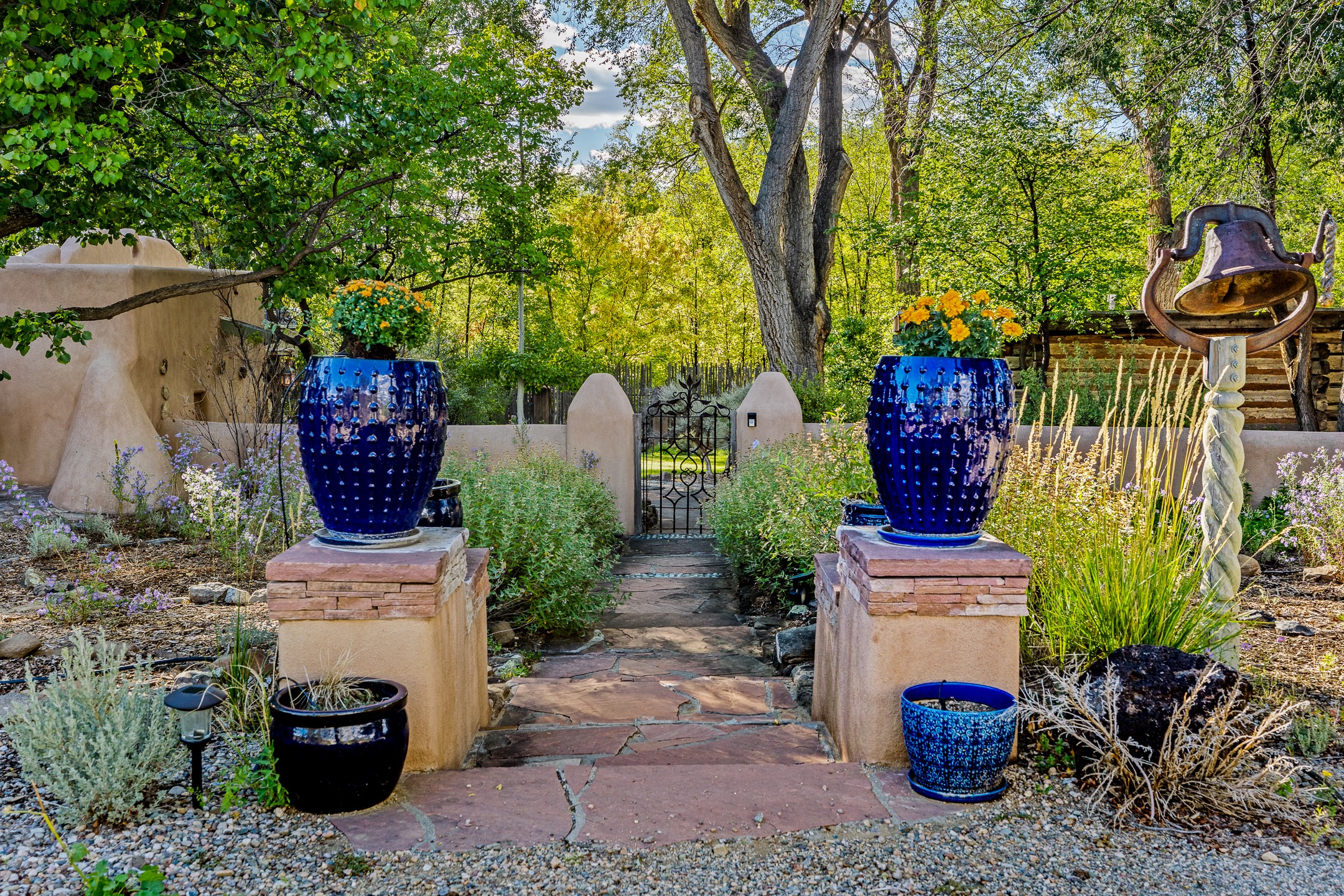 Taos, New Mexico 87571, United States, 4 Bedrooms Bedrooms, ,5 BathroomsBathrooms,Residential,Active,228350