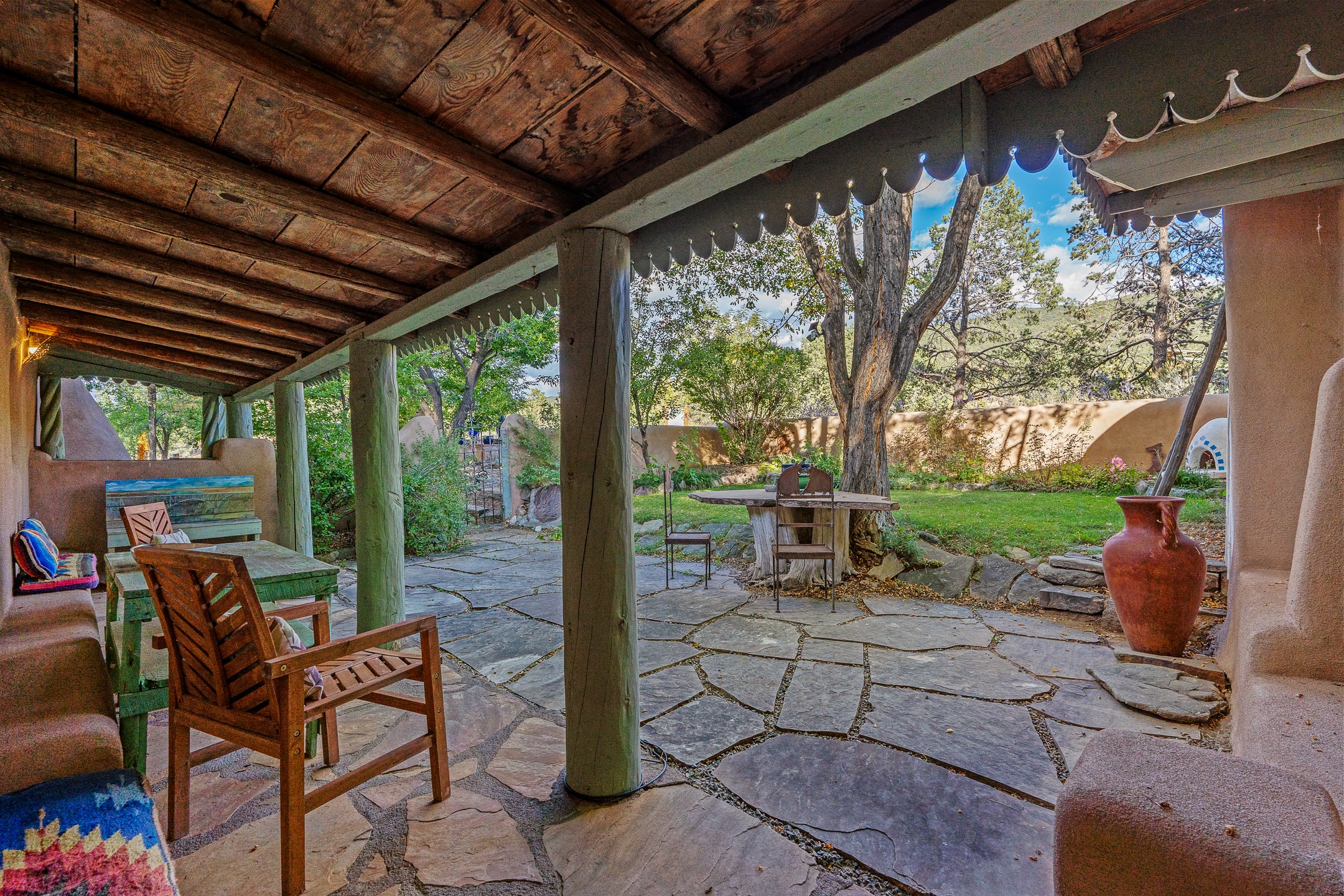 Taos, New Mexico 87571, United States, 4 Bedrooms Bedrooms, ,5 BathroomsBathrooms,Residential,Active,228350