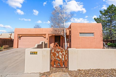 Condo For Sale - 6651 Camino Rojo<br/> Santa Fe, NM 87507