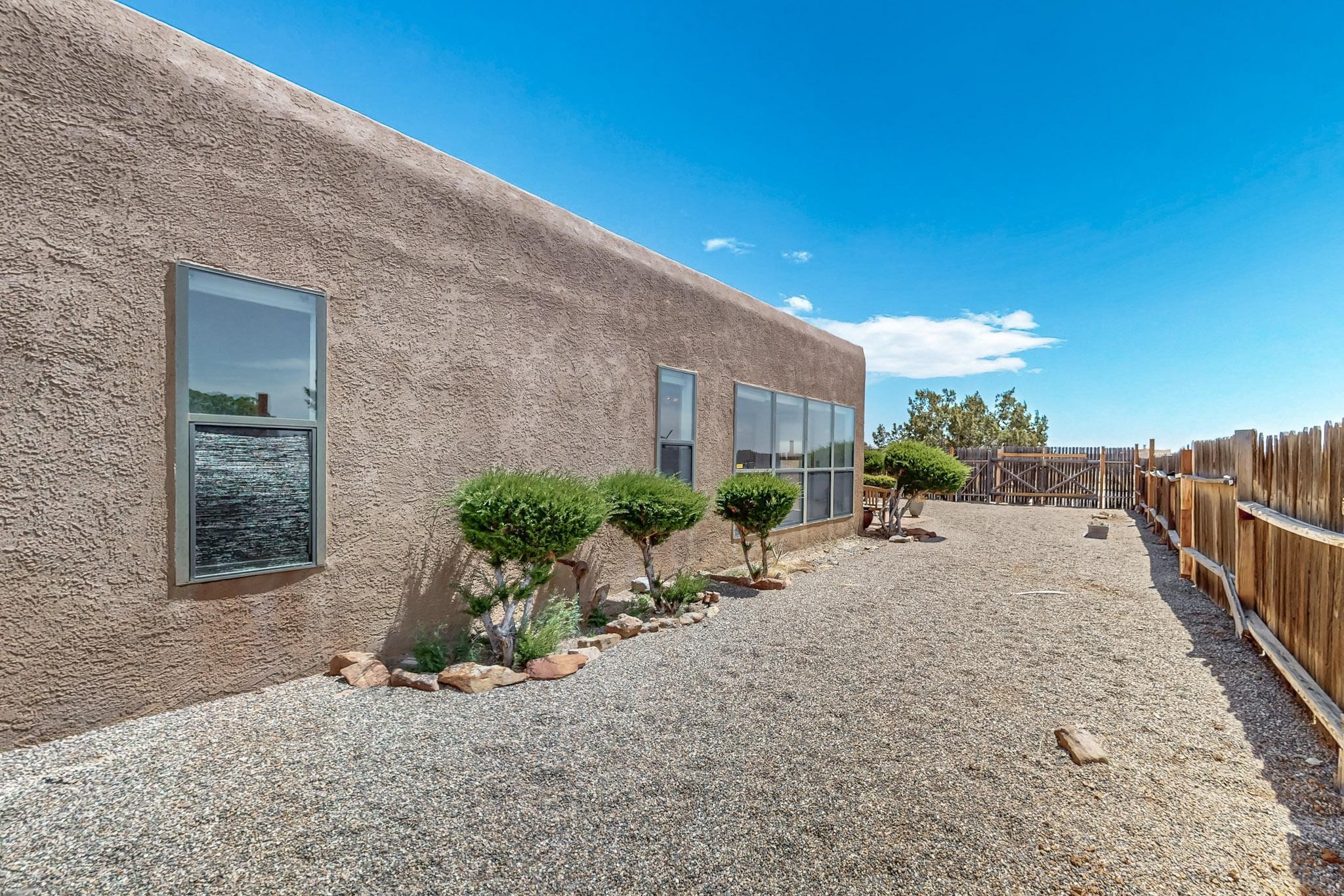90 Herrada Road, Santa Fe, New Mexico image 39