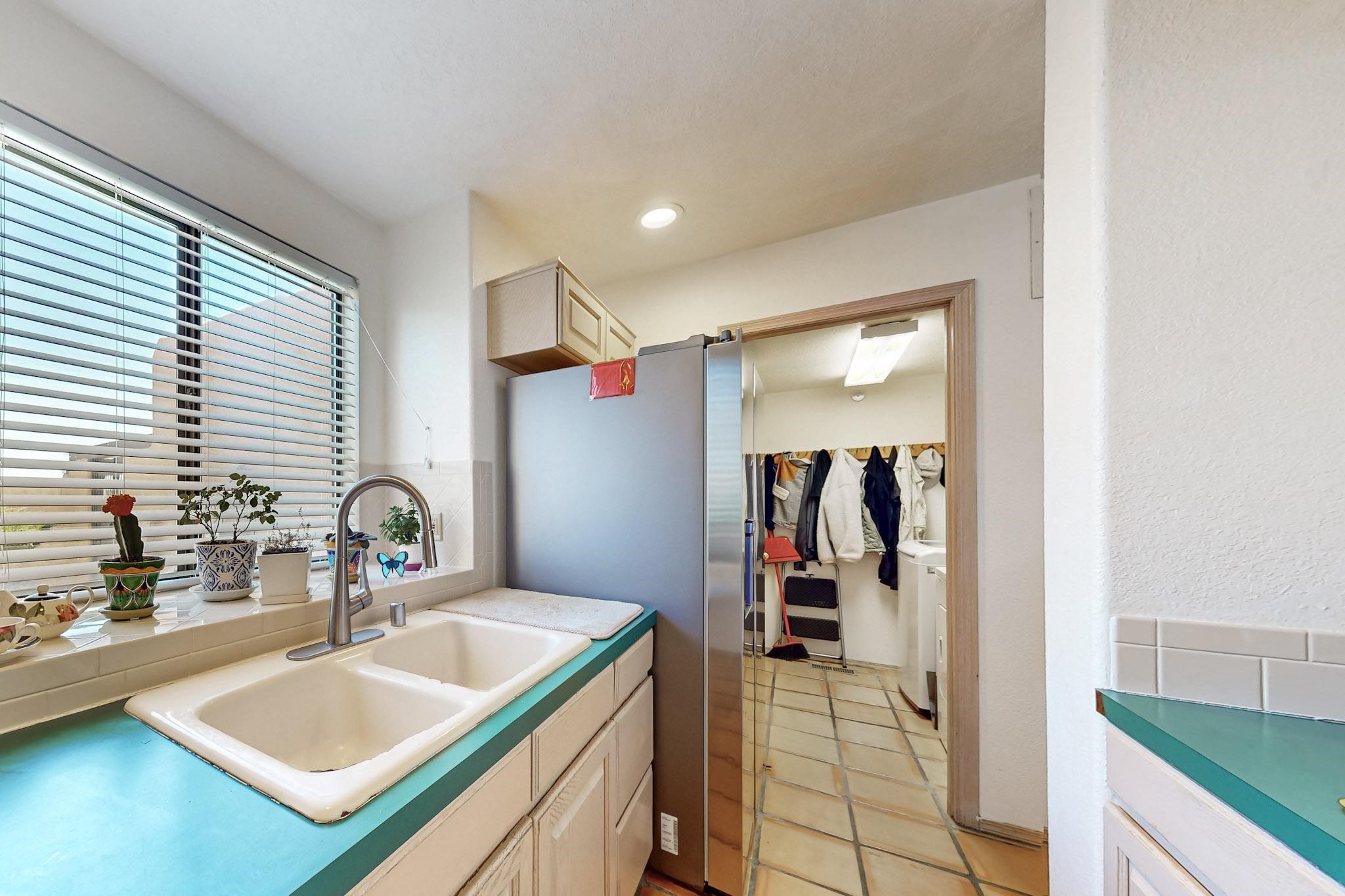 90 Herrada Road, Santa Fe, New Mexico image 22