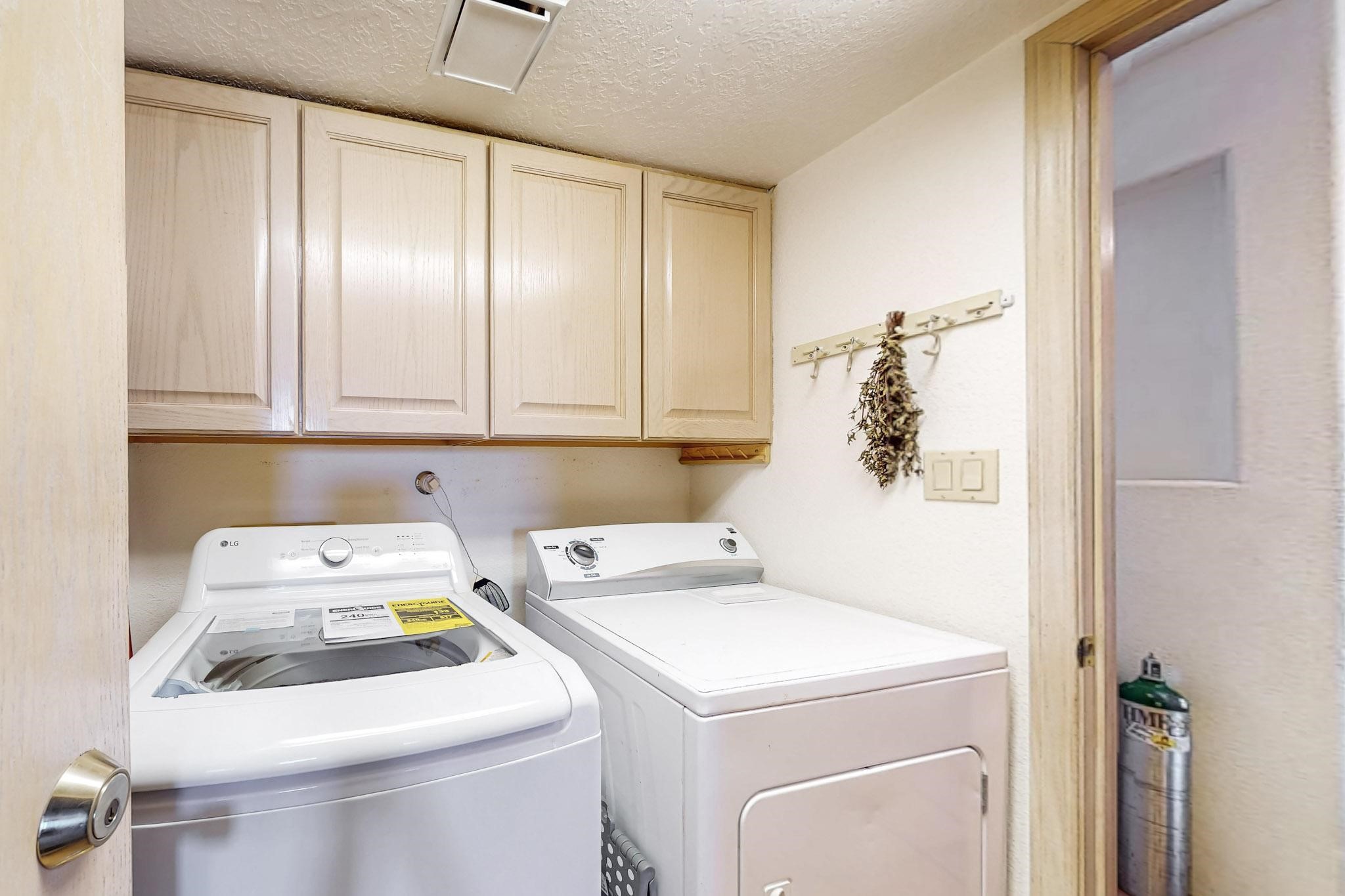 90 Herrada Road, Santa Fe, New Mexico image 36