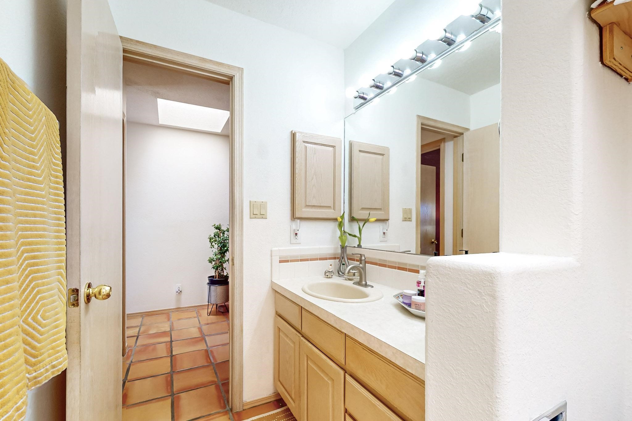 90 Herrada Road, Santa Fe, New Mexico image 32