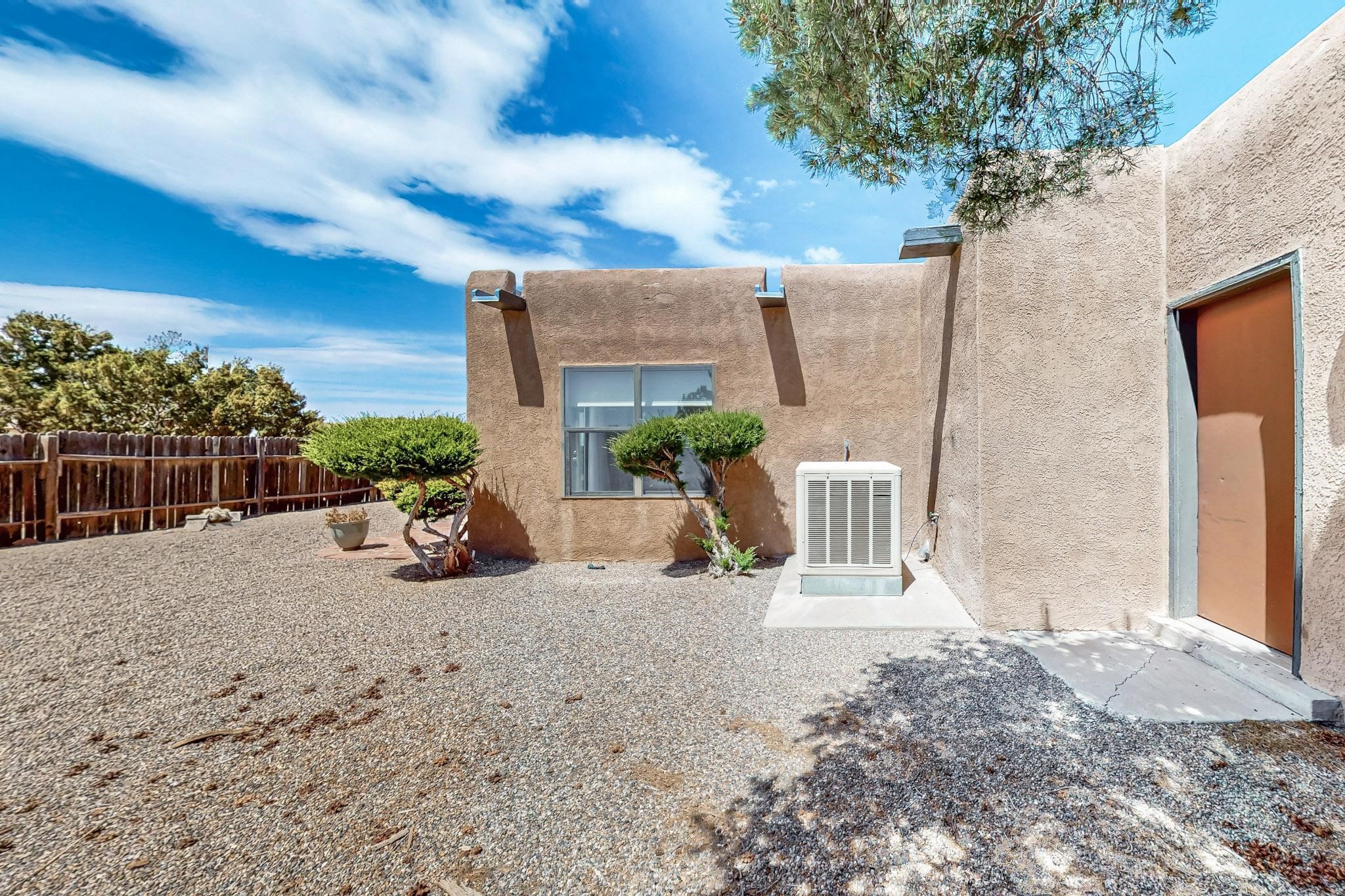 90 Herrada Road, Santa Fe, New Mexico image 38
