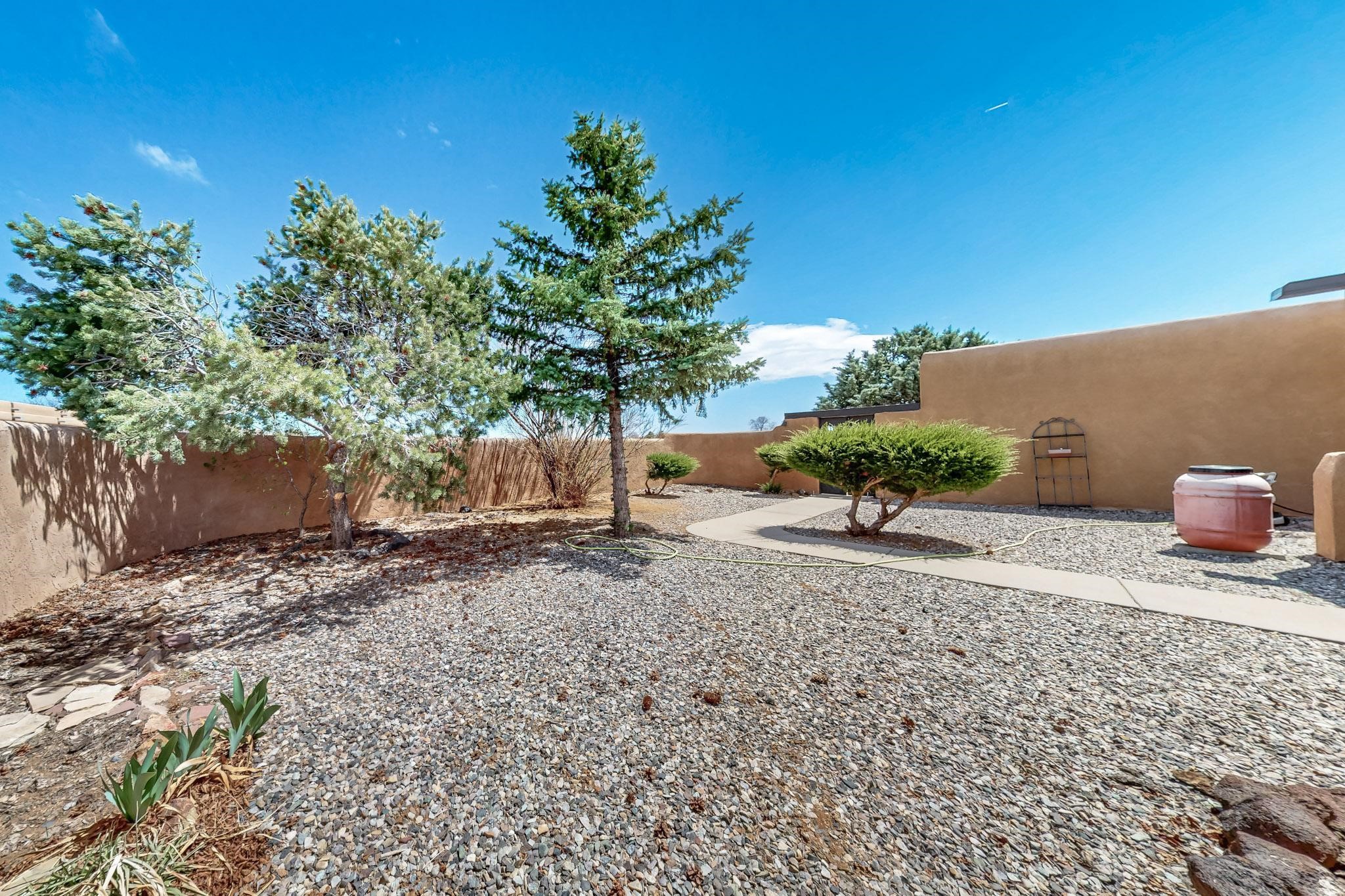 90 Herrada Road, Santa Fe, New Mexico image 4