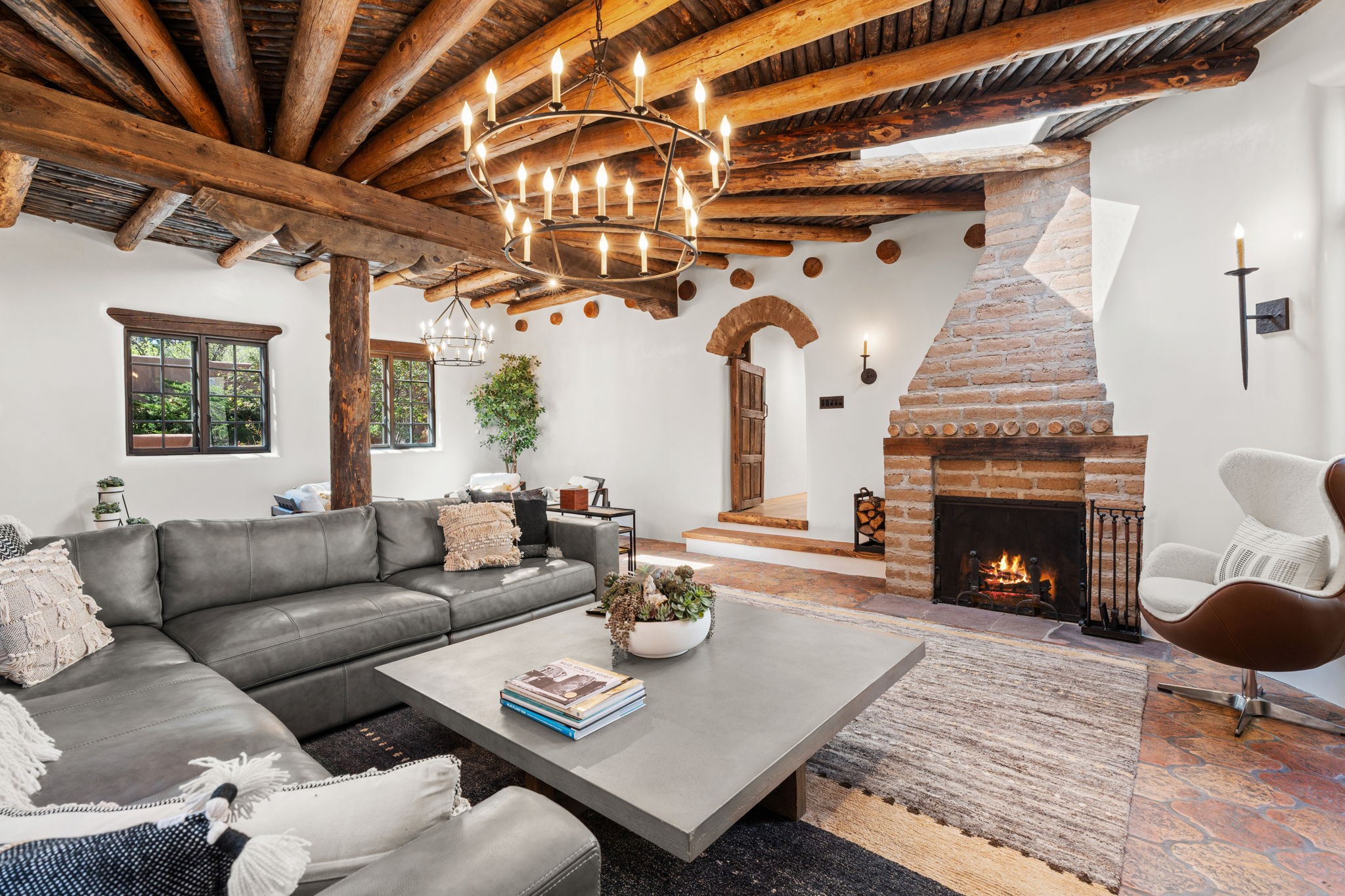 1299 Upper Canyon Road, Santa Fe, New Mexico image 4