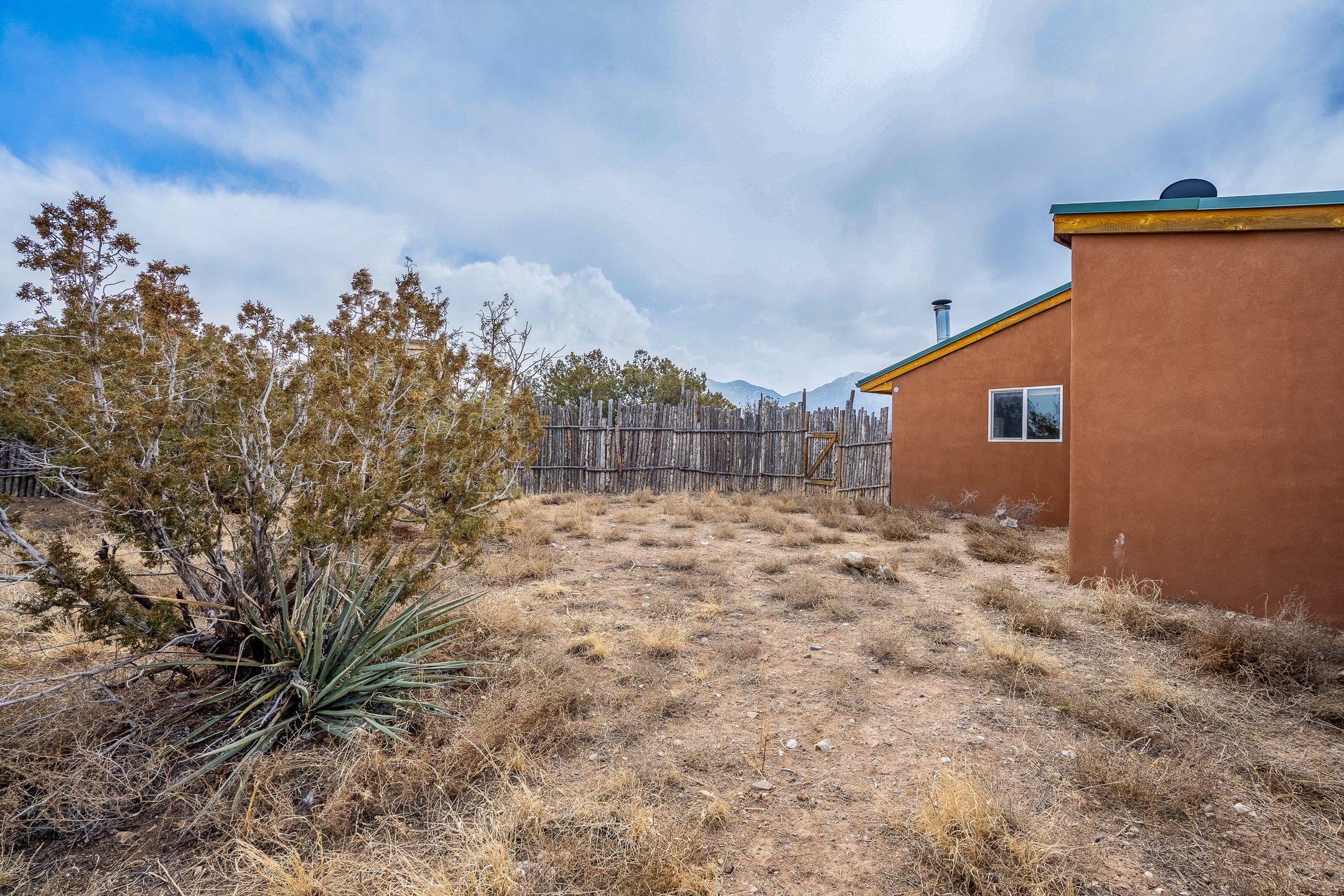 48 Rattler Rd, Madrid, New Mexico image 32