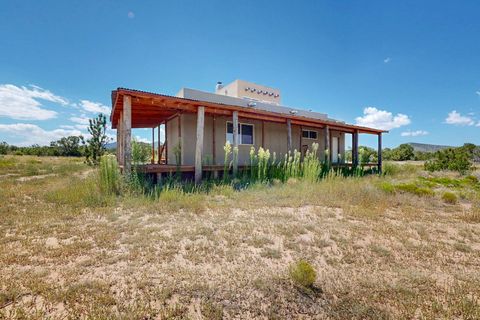 Photo of 22 Warrenpoint Road, Cerrillos, NM 87010 (MLS # 202503479)