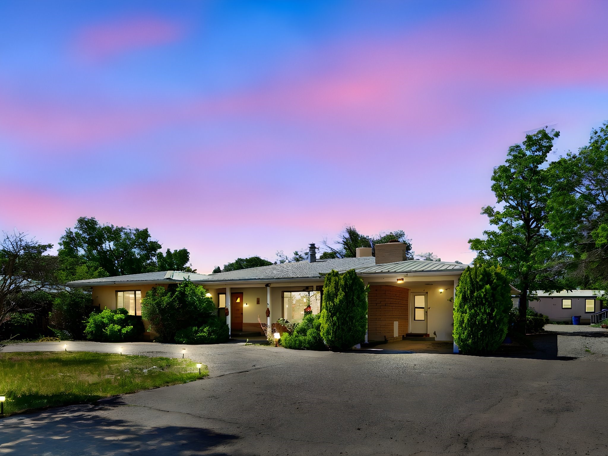 707 Middle San Pedro Road, Espanola, New Mexico image 1