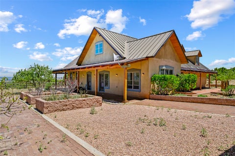 Tiny photo for 35 Vista Del Oro, Cerrillos, NM 87010 (MLS # 202602314)