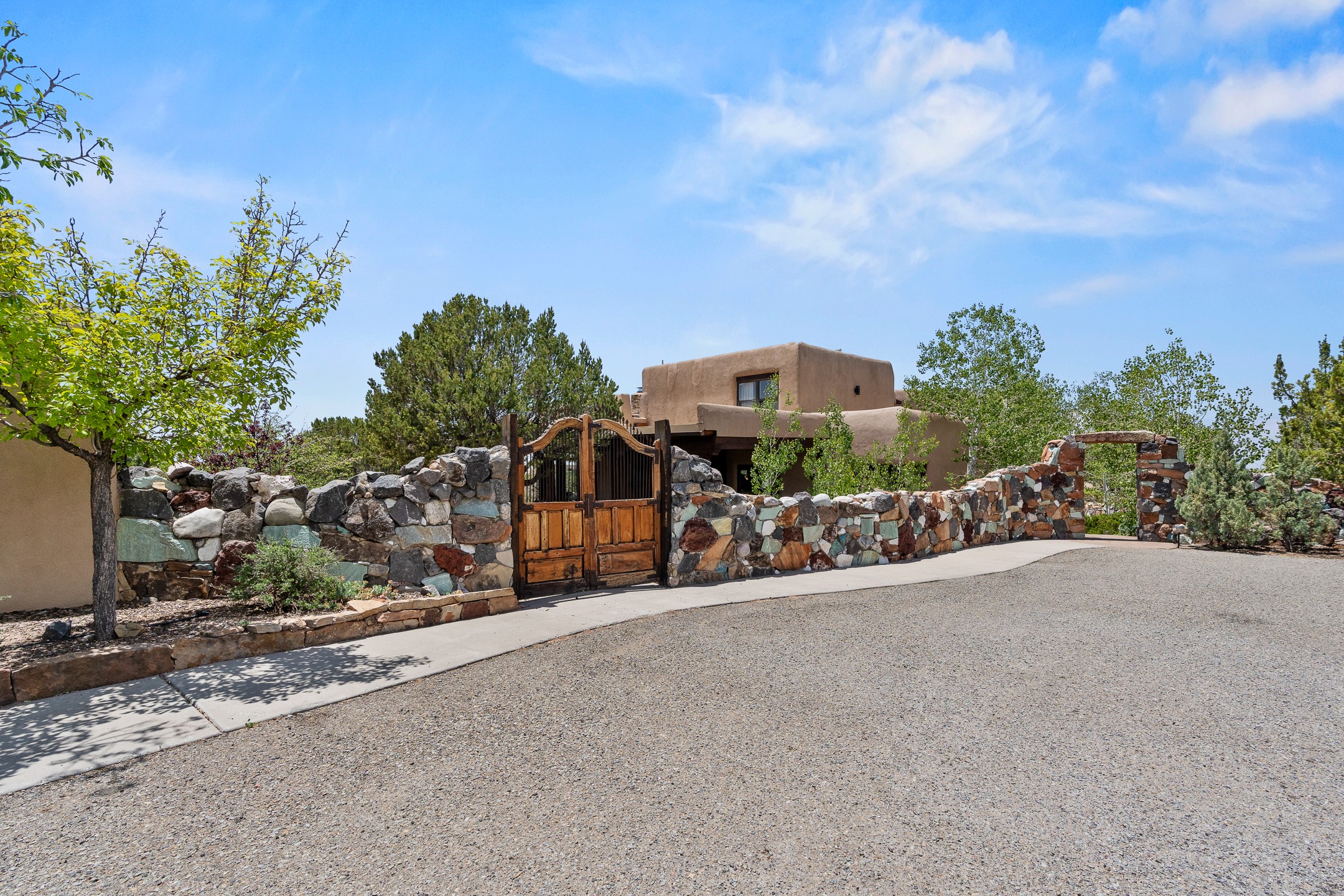 177 Sunflower Dr, Santa Fe, New Mexico image 3