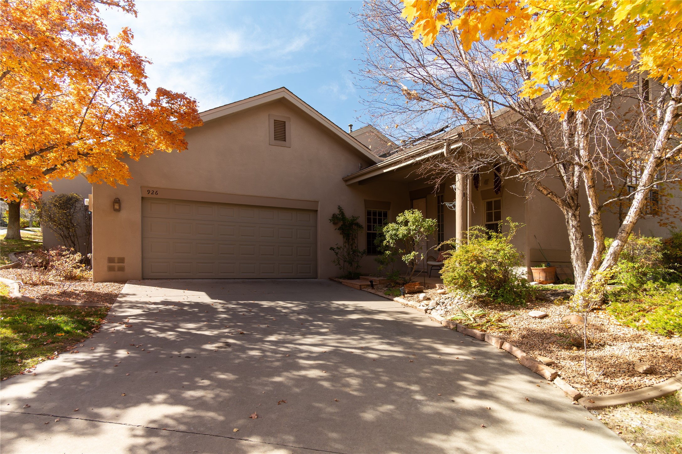 926 Circle, Los Alamos, New Mexico image 3