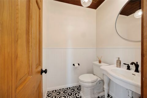 Tiny photo for 133 Jacinto Road, Santa Fe, NM 87508 (MLS # 202601070)