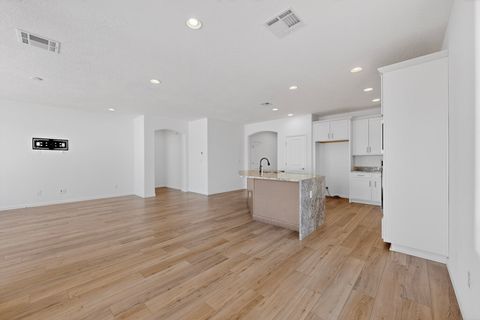 Tiny photo for 120 Mountaingem Loop, Santa Fe, NM 87508 (MLS # 202601867)