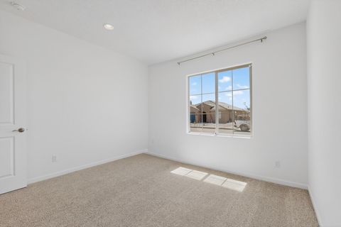 Tiny photo for 120 Mountaingem Loop, Santa Fe, NM 87508 (MLS # 202601867)