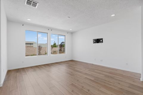 Tiny photo for 120 Mountaingem Loop, Santa Fe, NM 87508 (MLS # 202601867)