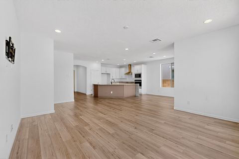 Tiny photo for 120 Mountaingem Loop, Santa Fe, NM 87508 (MLS # 202601867)