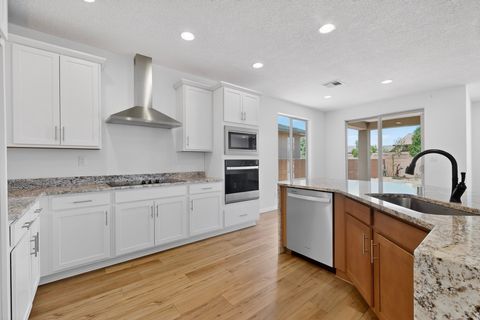Tiny photo for 120 Mountaingem Loop, Santa Fe, NM 87508 (MLS # 202601867)