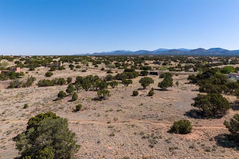 Tiny photo for 4 Azul Place, Santa Fe, NM 87508 (MLS # 202601972)