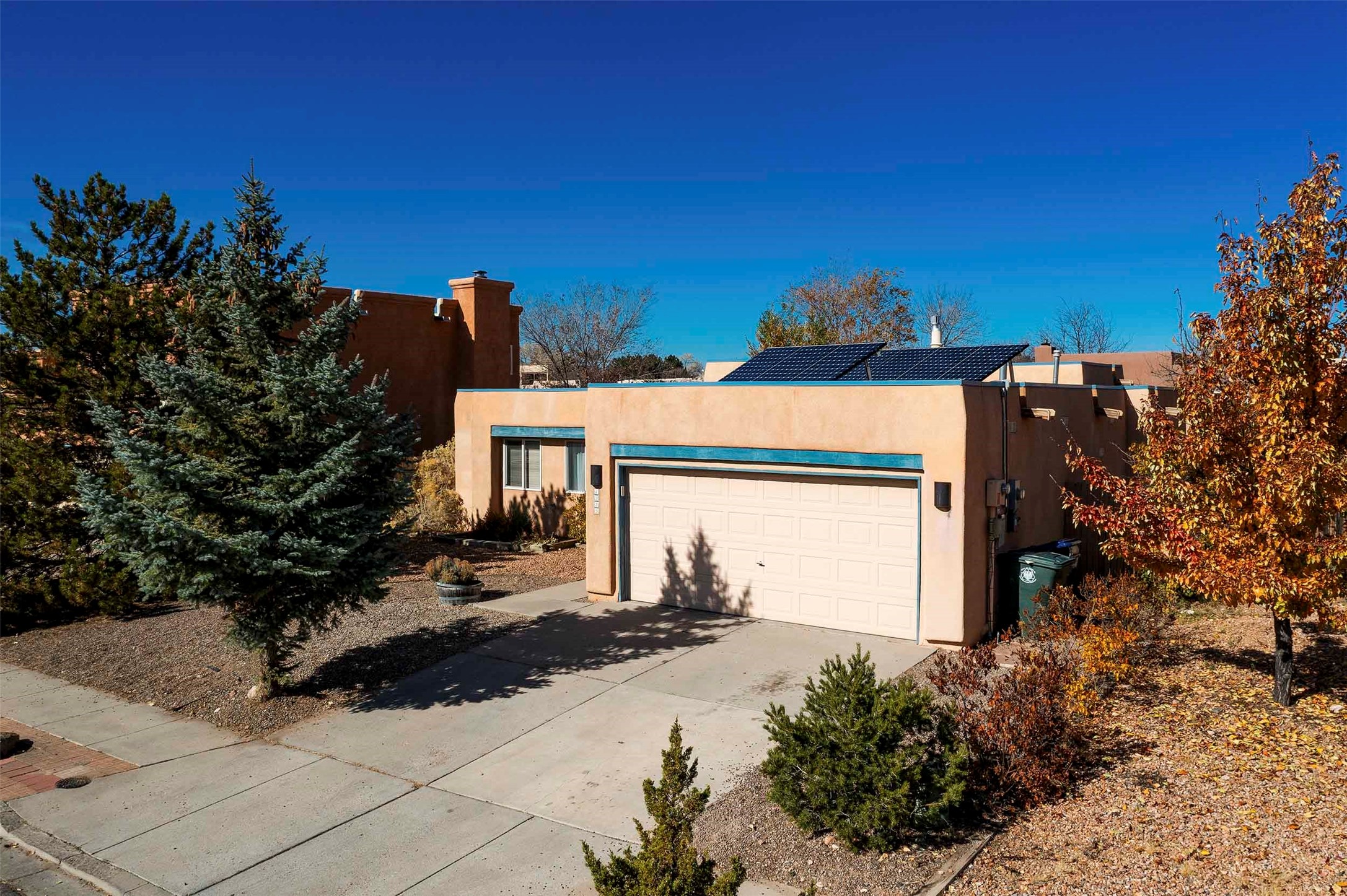 1933 Morris Place, Santa Fe, New Mexico image 1