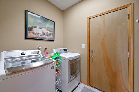 Tiny photo for 10 Canto Del Pajaro, Santa Fe, NM 87508 (MLS # 202600330)