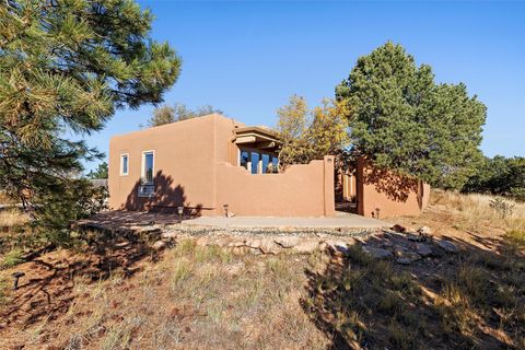 Tiny photo for 3 Domingo Place, Santa Fe, NM 87508 (MLS # 202504920)