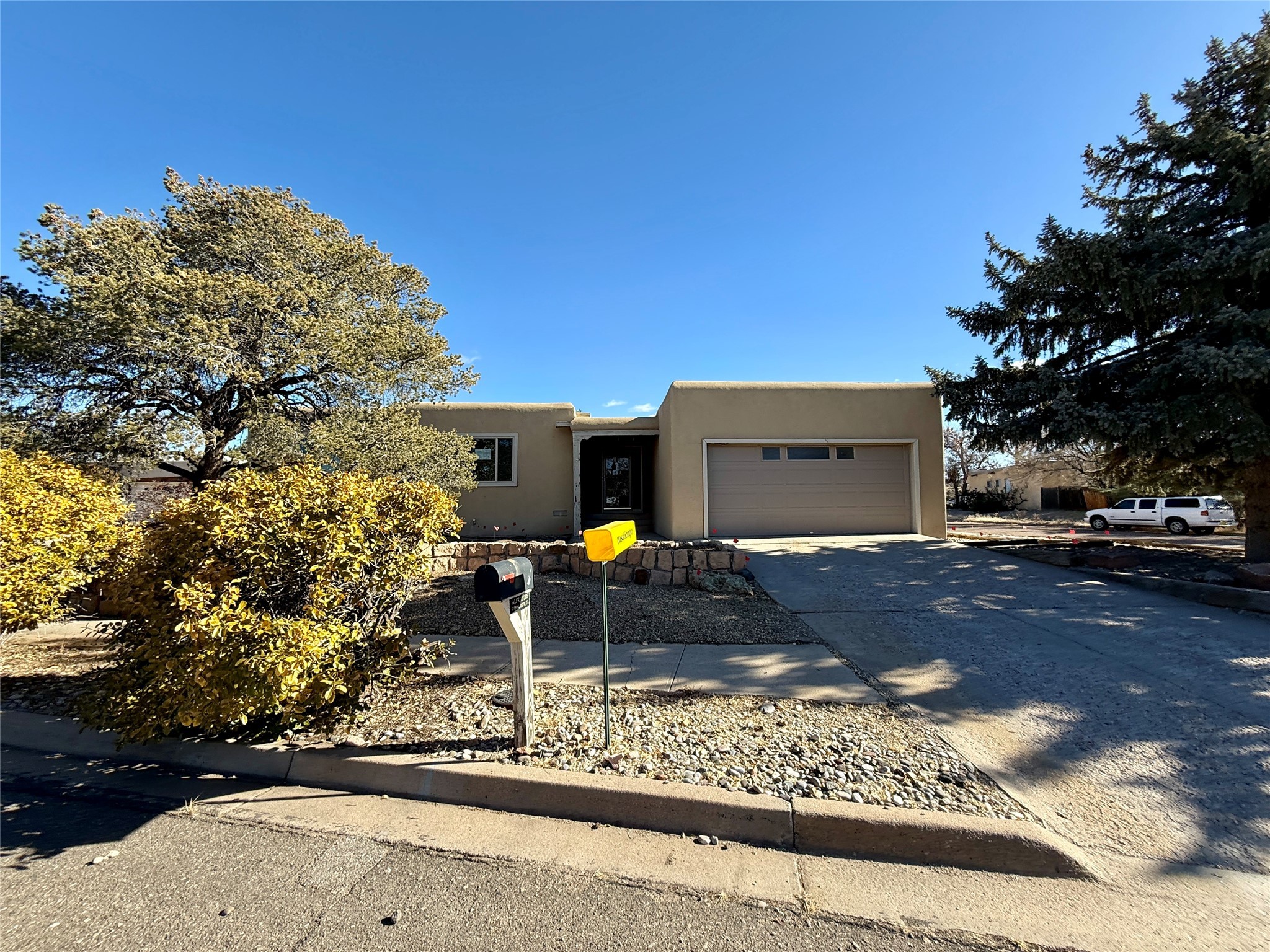 2199 Lustre Court, Santa Fe, New Mexico image 2