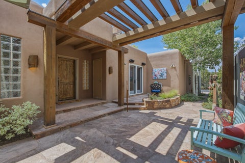 Homes For Sale - 957 Paseo Del Sur<br/> Santa Fe County, Santa Fe, NM 87501