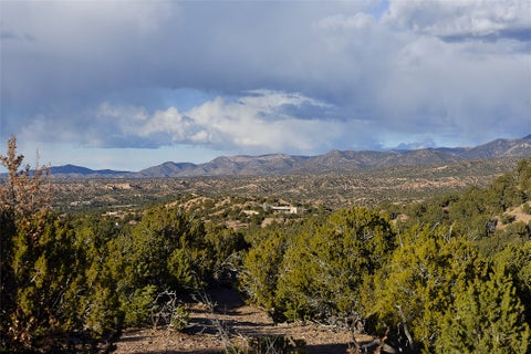 Featured picture for the property 202341947