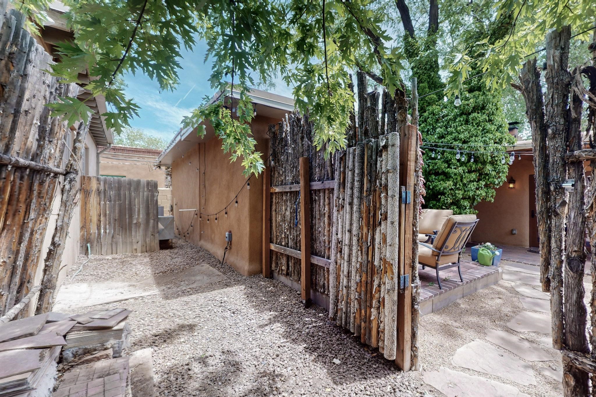 220 1/2 Mckenzie Street, Santa Fe, New Mexico image 41