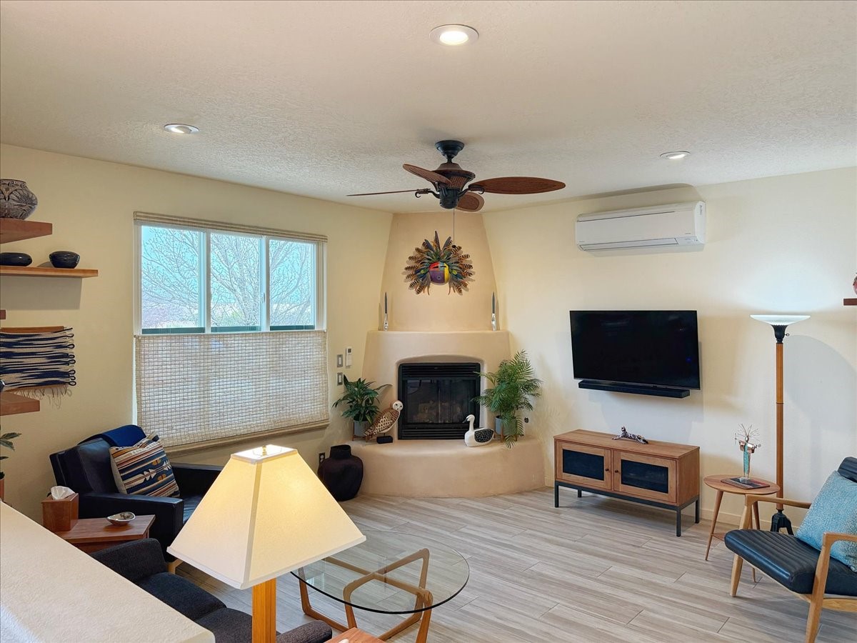 1 Pelona Court, Santa Fe, New Mexico image 3
