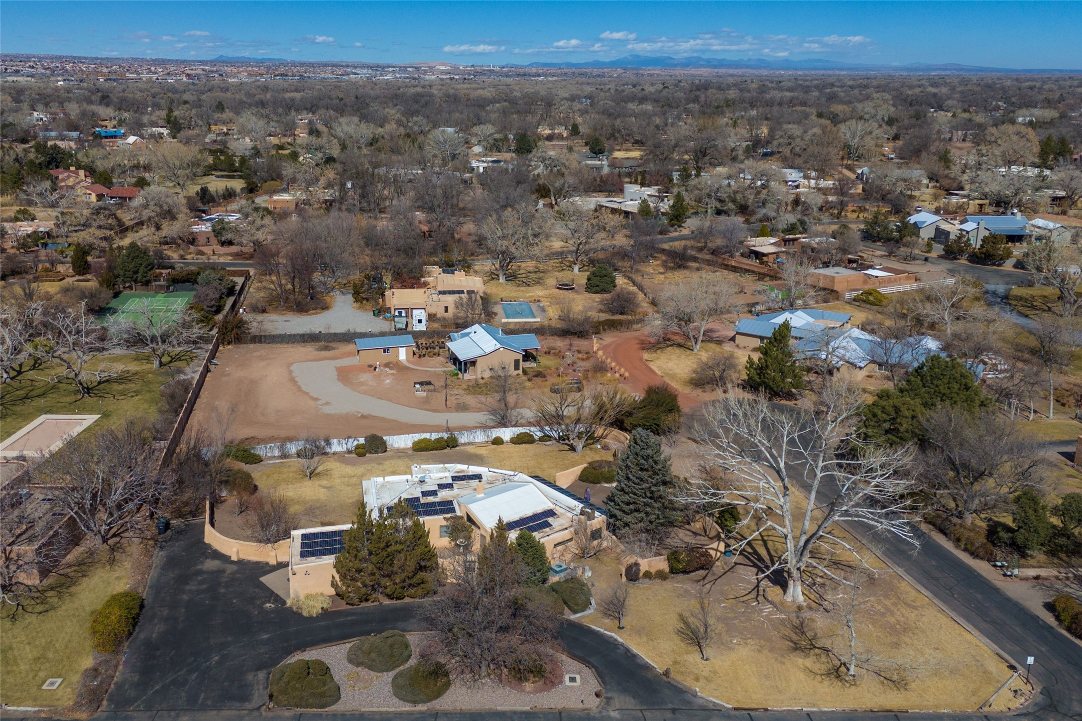 1104 El Alhambra Circle, Los Ranchos, New Mexico image 42