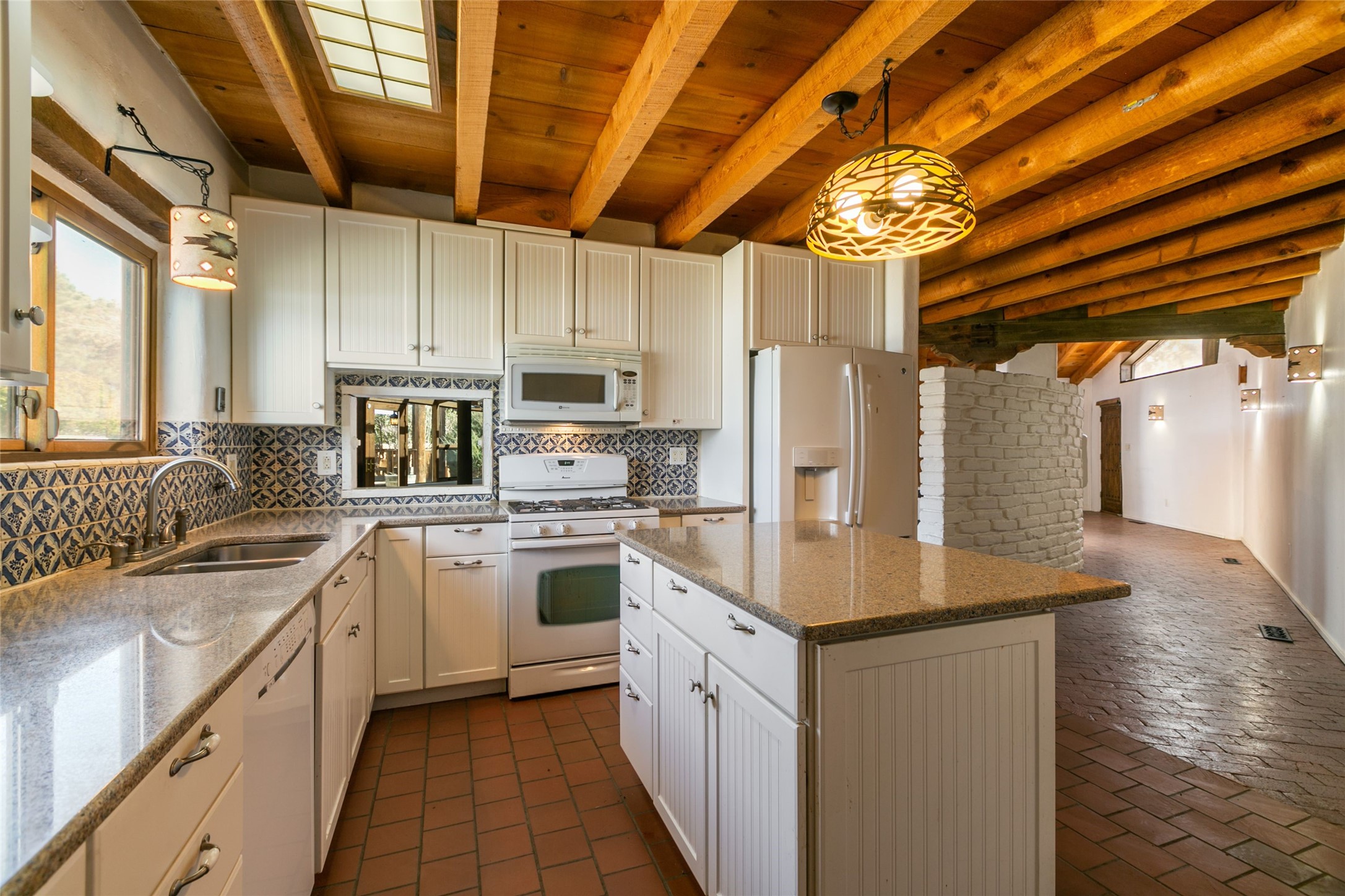 1104 El Alhambra Circle, Los Ranchos, New Mexico image 11